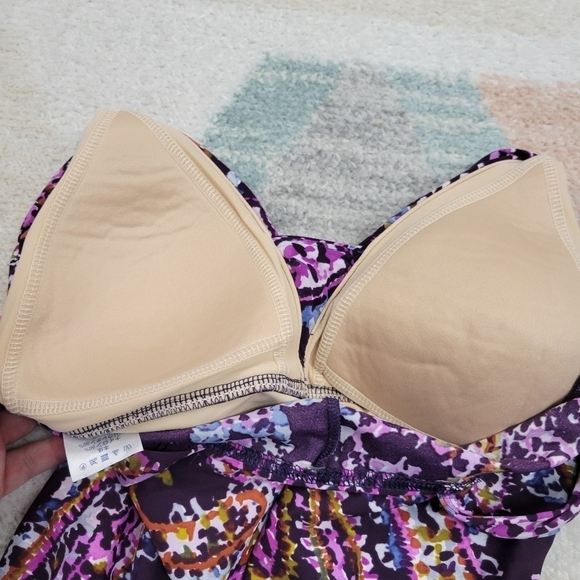 Lands’ End Ruched Paisley 1 Piece Slimming Swimsuit Purple 8 - Picture 7 of 7